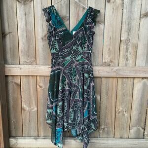 ModCloth Dress Chiffon Paisley Double V-Neck Flounce Edge Sleeveless Size Medium